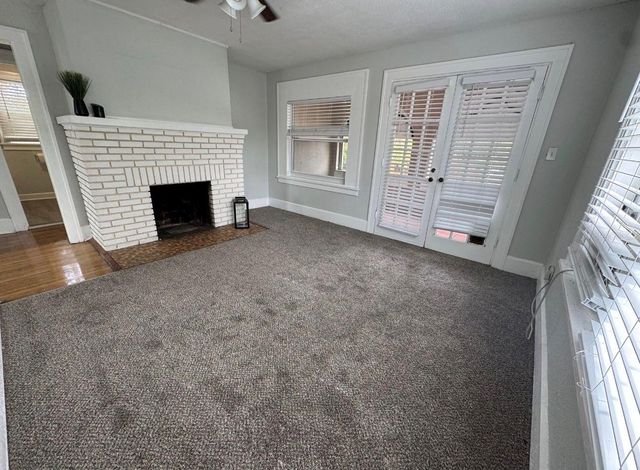 1310 28TH STREET N Upper, St Petersburg, FL 33713