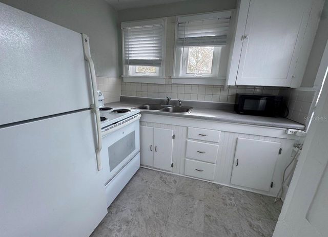 1310 28TH STREET N Upper, St Petersburg, FL 33713