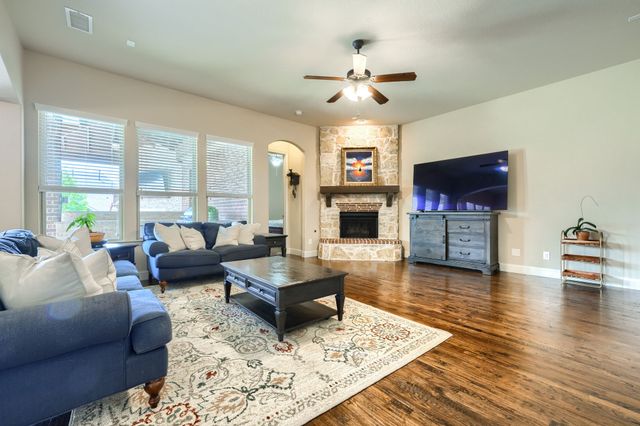 817 Calm Crest Drive, Rockwall, TX 75087