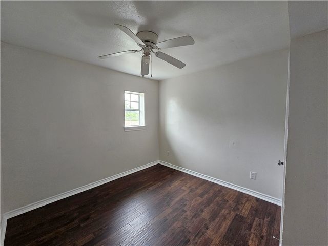 745 S Arch St, Aransas Pass, TX 78336