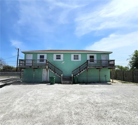 745 S Arch St, Aransas Pass, TX 78336