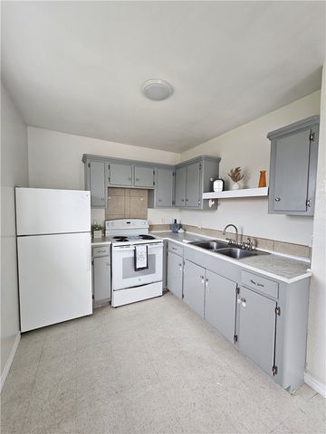 745 S Arch St, Aransas Pass, TX 78336