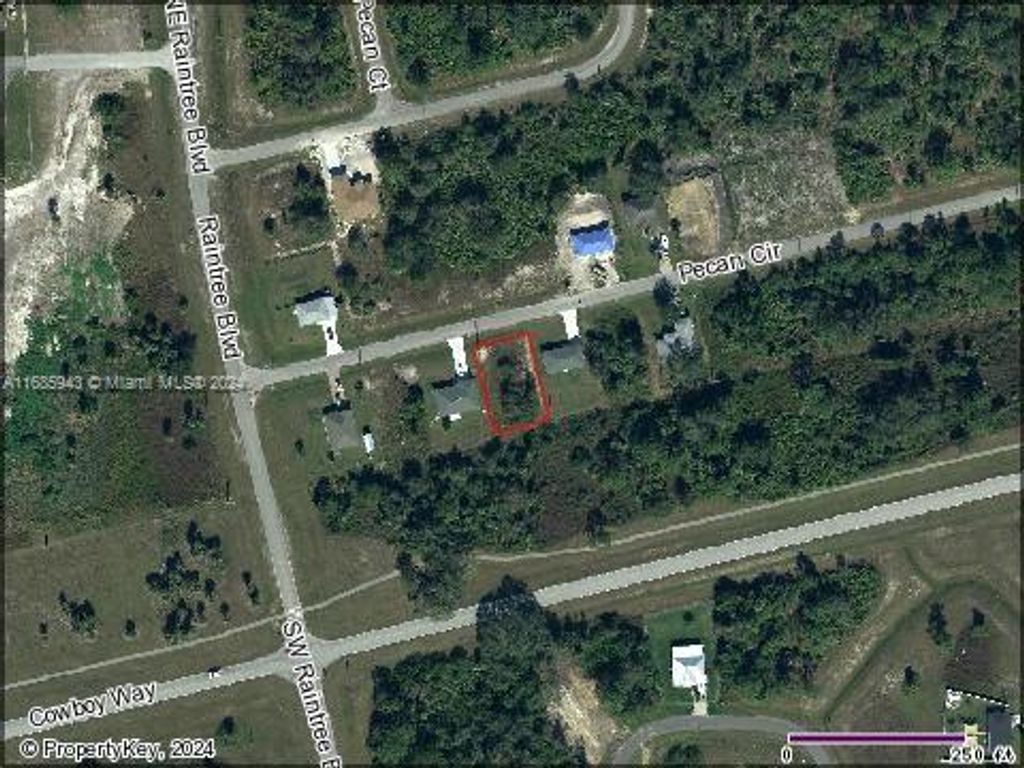 6063 Pecan Cir, La Belle, FL 33935