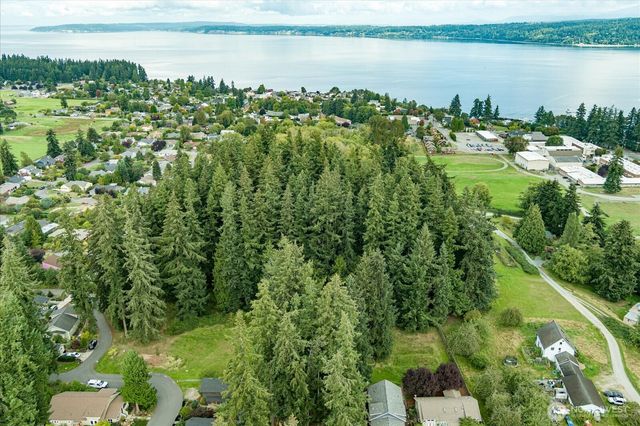 233 Clover Court, Langley, WA 98260