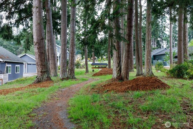 233 Clover Court, Langley, WA 98260