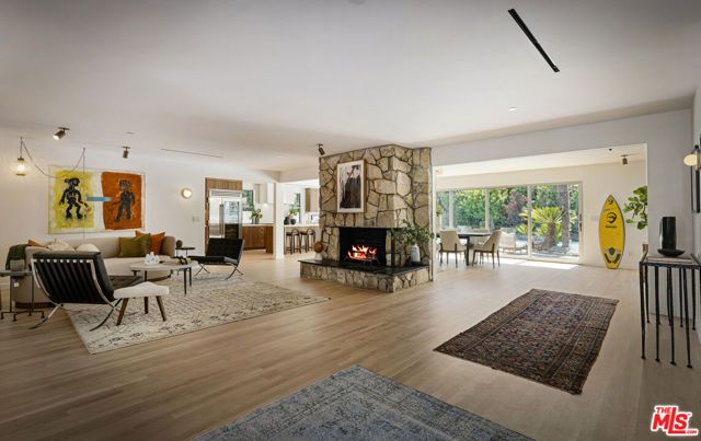 2235 Chislehurst Drive, Los Angeles, CA 90027