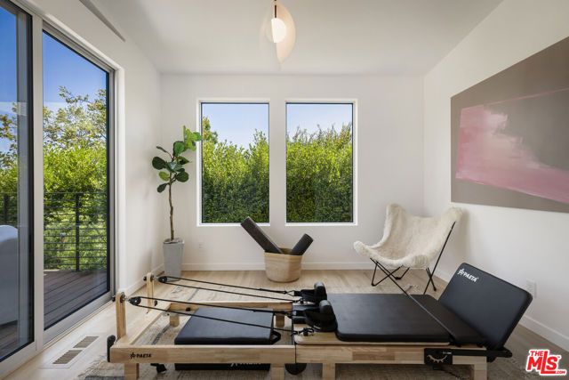 2235 Chislehurst Drive, Los Angeles, CA 90027