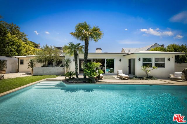 2235 Chislehurst Drive, Los Angeles, CA 90027