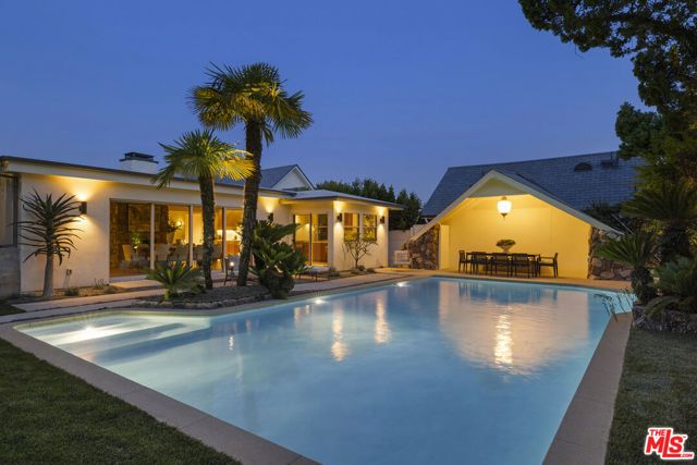 2235 Chislehurst Drive, Los Angeles, CA 90027