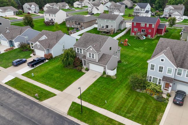 3374 Kettle River Court SW, Grandville, MI 49418