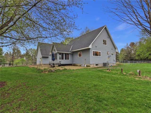 W10446 880th Avenue, River Falls, WI 54022