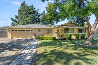 2995 Bedford Circle, Medford, OR 97504