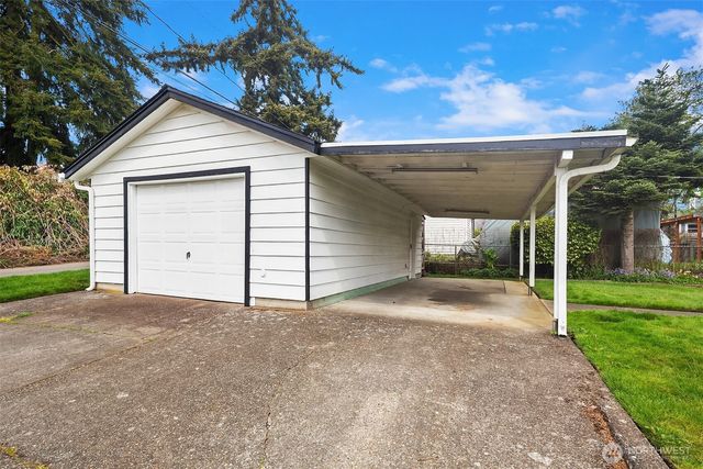 2230 Oakes Avenue, Everett, WA 98201