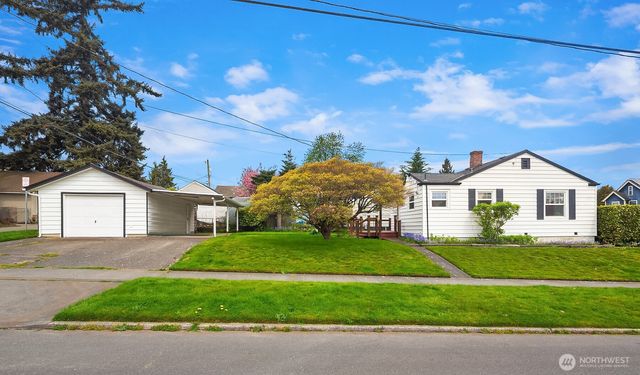 2230 Oakes Avenue, Everett, WA 98201