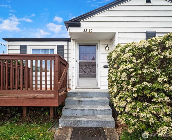 2230 Oakes Avenue, Everett, WA 98201