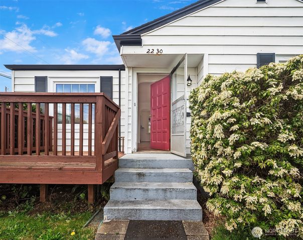 2230 Oakes Avenue, Everett, WA 98201