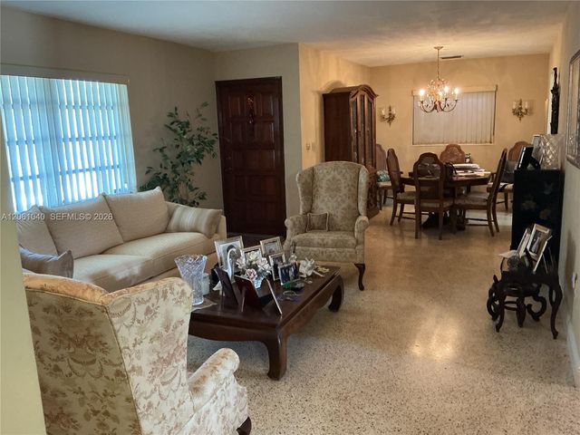 2641 SW 117th Ct, Miami, FL 33175