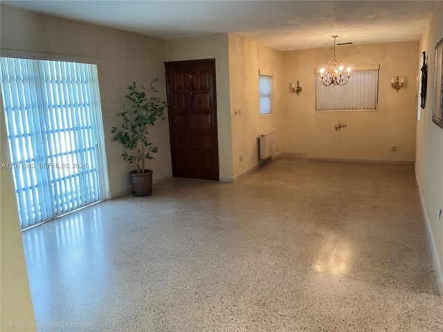 2641 SW 117th Ct, Miami, FL 33175