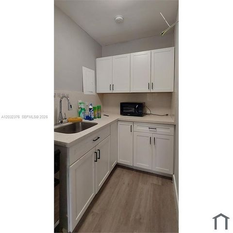 3735 NW 21st Court 3735, Miami, FL 33142