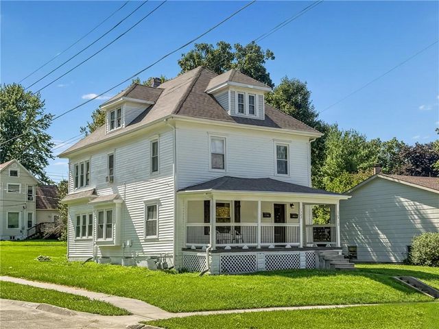 1302 N Mulberry Street, Maryville, MO 64468