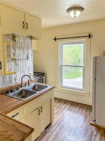 1302 N Mulberry Street, Maryville, MO 64468