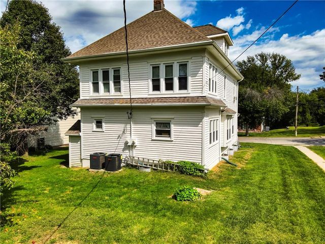 1302 N Mulberry Street, Maryville, MO 64468