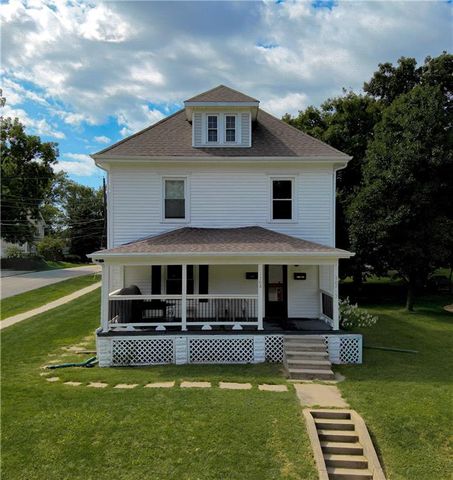 1302 N Mulberry Street, Maryville, MO 64468