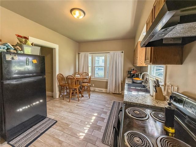 1302 N Mulberry Street, Maryville, MO 64468