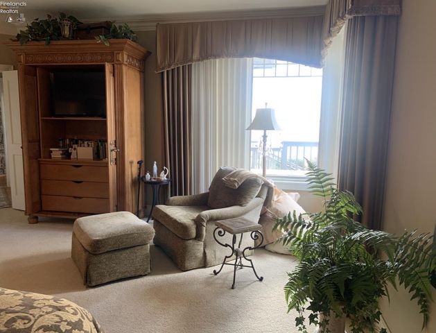 939 Cedar Point Road, Sandusky, OH 44870