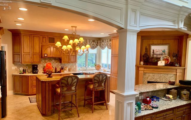 939 Cedar Point Road, Sandusky, OH 44870