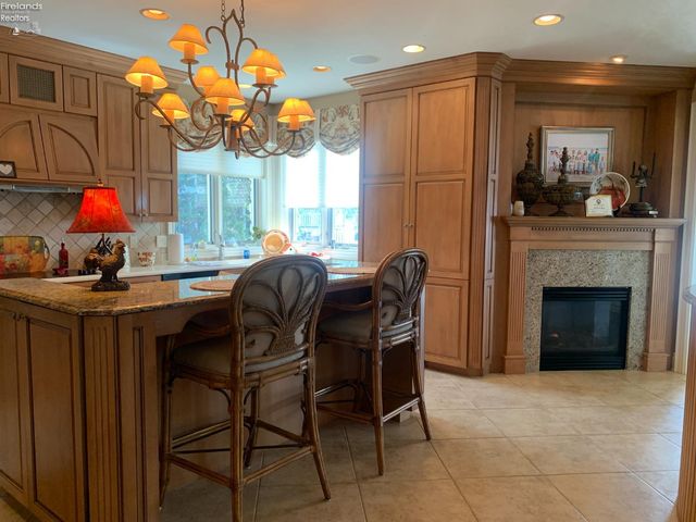 939 Cedar Point Road, Sandusky, OH 44870