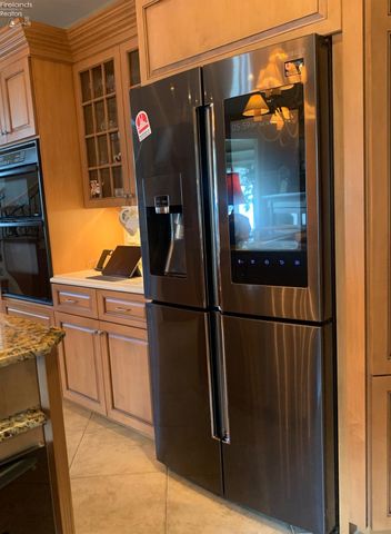 939 Cedar Point Road, Sandusky, OH 44870