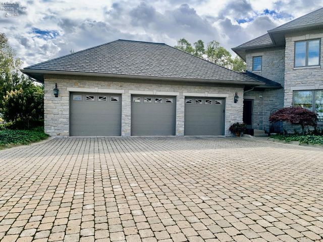 939 Cedar Point Road, Sandusky, OH 44870