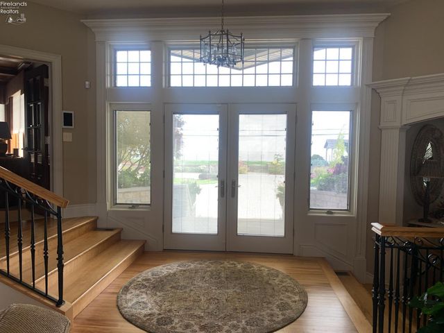 939 Cedar Point Road, Sandusky, OH 44870