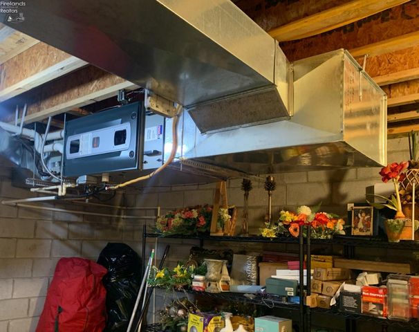 939 Cedar Point Road, Sandusky, OH 44870