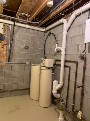 939 Cedar Point Road, Sandusky, OH 44870