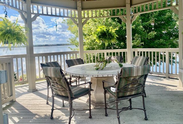 939 Cedar Point Road, Sandusky, OH 44870