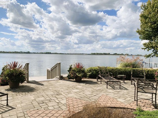 939 Cedar Point Road, Sandusky, OH 44870