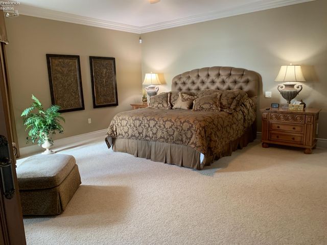 939 Cedar Point Road, Sandusky, OH 44870