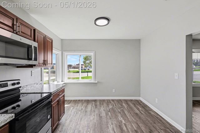 5200 HATCHERY Road, Waterford Charter Township, MI 48329