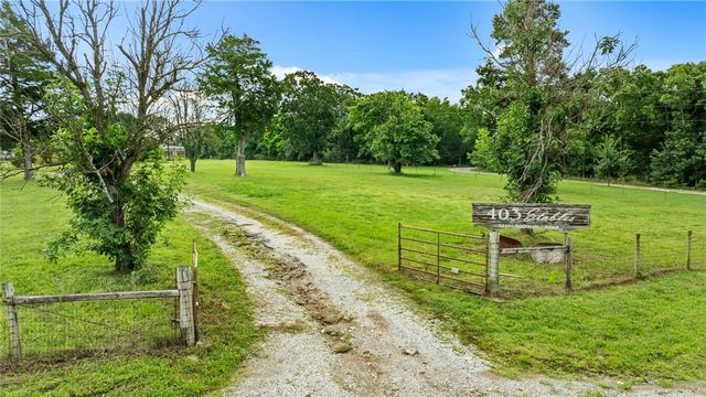 12940 Rocky Hill Road, Prairie Grove, AR 72753