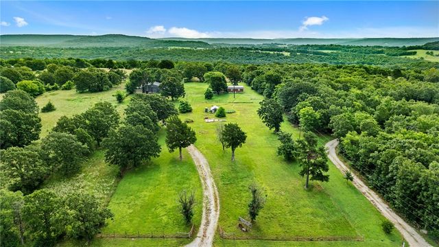 12940 Rocky Hill Road, Prairie Grove, AR 72753