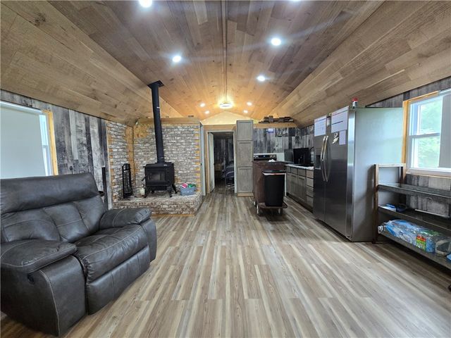 12940 Rocky Hill Road, Prairie Grove, AR 72753