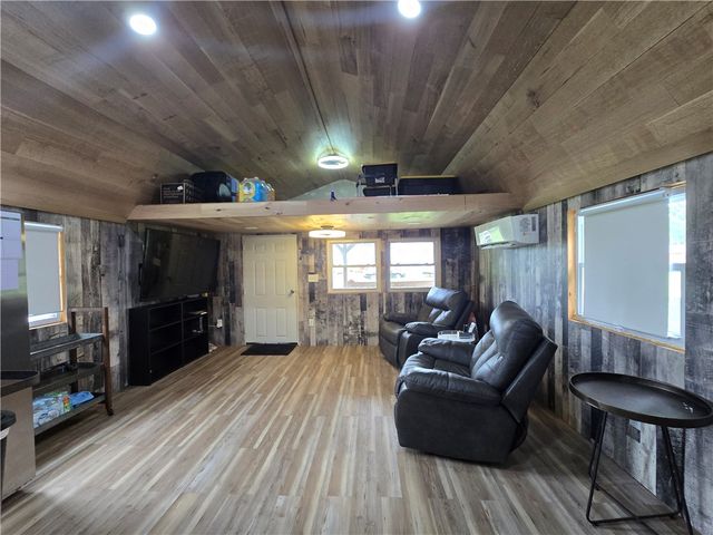 12940 Rocky Hill Road, Prairie Grove, AR 72753