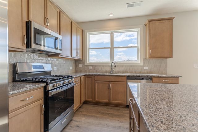 4689 Chelmsford Drive, Newburgh, IN 47630