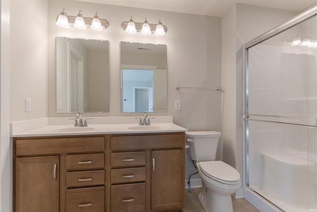 4689 Chelmsford Drive, Newburgh, IN 47630