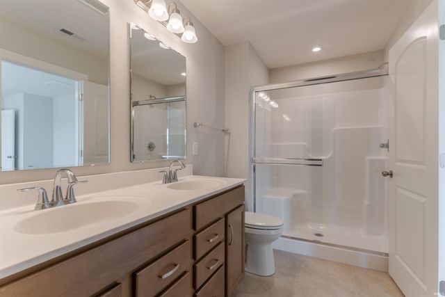 4689 Chelmsford Drive, Newburgh, IN 47630