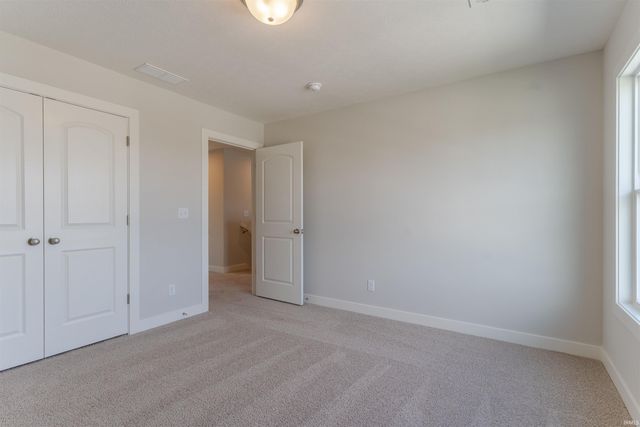 4689 Chelmsford Drive, Newburgh, IN 47630