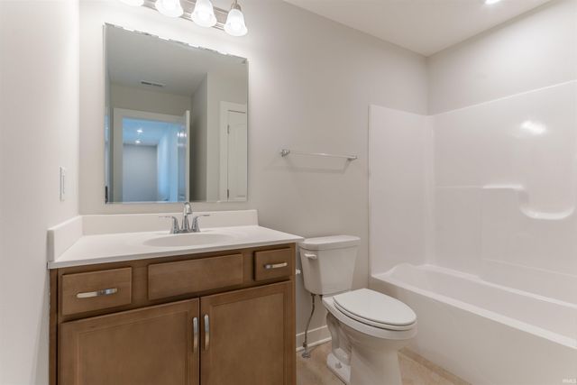 4689 Chelmsford Drive, Newburgh, IN 47630