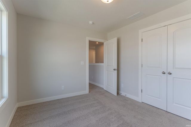 4689 Chelmsford Drive, Newburgh, IN 47630